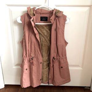 Dusty mauve Fur-lined vest